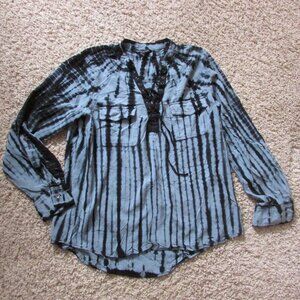 Rock & Republic Large Blue Black Tie Dye Look Lace Up Front Shirt Longer Tail